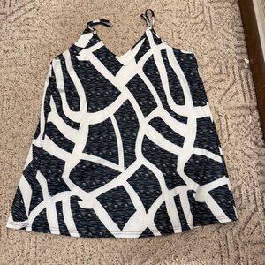 2X Black & White Geometric Cami Tank Top - Women